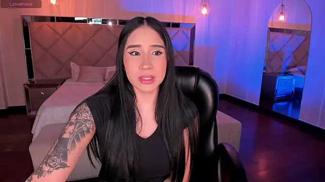 NickyLawson online show from 10-11-25, 03:39