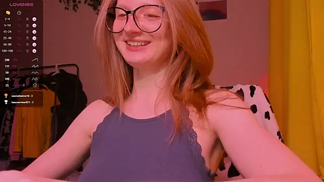 mollytuck online show from 12-21-25, 02:46