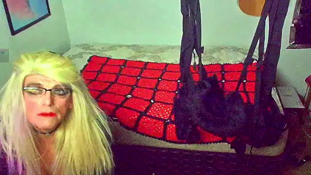 DoMeDoggyDiana online show from 11-01-25, 07:54