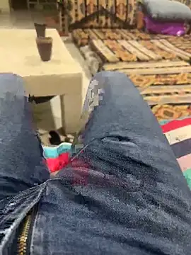 MAHKE12 online show from 11-22-25, 02:49