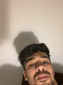 Snapshot of Hermanooooooo chatting on 02-04-25, 06:14 Hermanooooooo online show from 02-04-25, 06:14