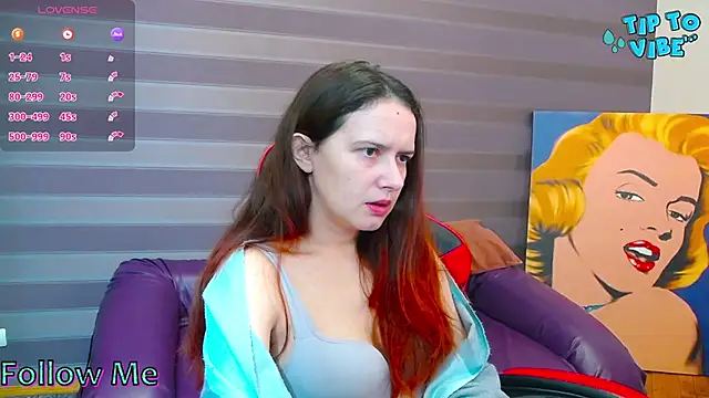 iris nikhols online show from 12-19-25, 02:07