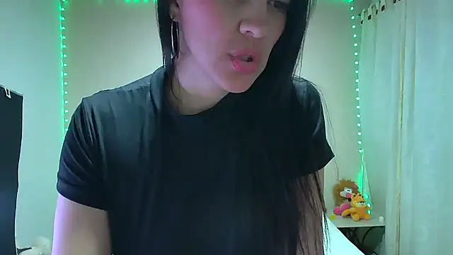 Snapshot of candycarson1 chatting on 12-29-24, 07:06 candycarson1 online show from 12-29-24, 07:06