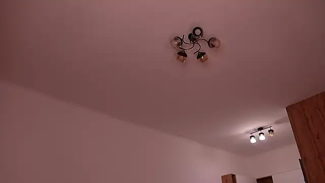 Snapshot of sharlin_13 chatting on 11-08-25, 01:44 sharlin 13 online show from 11-08-25, 01:44