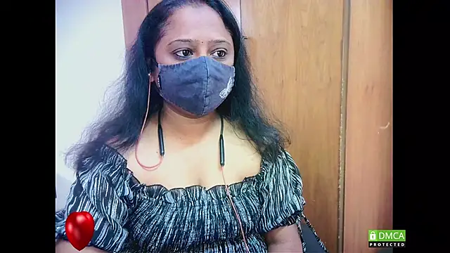 sexynayan23 online show from 02-10-26, 05:11