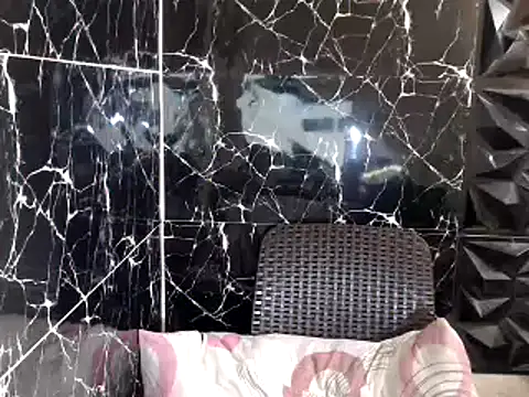 MissKeanna online show from 12-25-24, 07:02