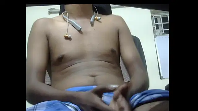 Snapshot of tamil_camguy chatting on 09-08-25, 02:27 tamil camguy online show from 09-08-25, 02:27