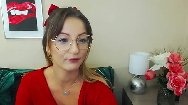 Snapshot of NatalieSexy chatting on 12-06-24, 07:10 NatalieSexy online show from 12-06-24, 07:10