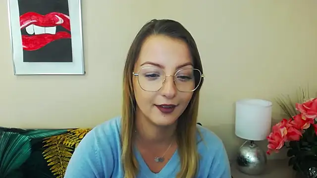 Snapshot of NatalieSexy chatting on 01-07-25, 07:20 NatalieSexy online show from 01-07-25, 07:20
