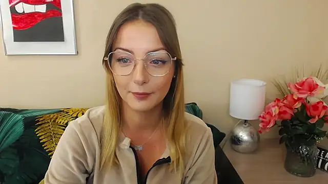 Snapshot of NatalieSexy chatting on 01-08-25, 07:13 NatalieSexy online show from 01-08-25, 07:13