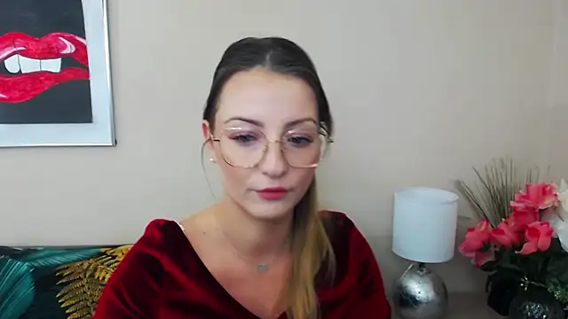 Snapshot of NatalieSexy chatting on 02-06-25, 07:24 NatalieSexy online show from 02-06-25, 07:24