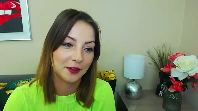 Snapshot of NatalieSexy chatting on 02-19-25, 10:23 NatalieSexy online show from 02-19-25, 10:23