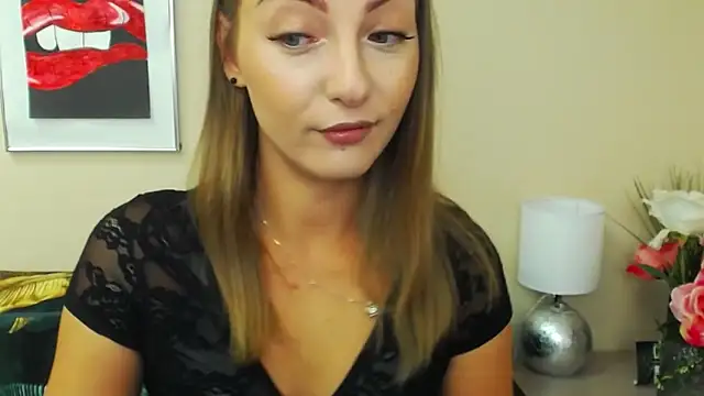 Snapshot of NatalieSexy chatting on 09-10-25, 06:13 NatalieSexy online show from 09-10-25, 06:13
