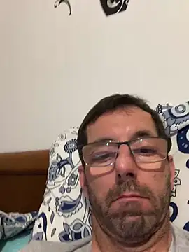 steph19x5 online show from 12-15-24, 08:58