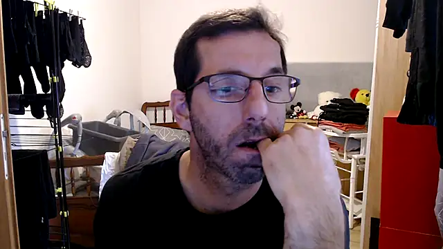 steph19x5 online show from 12-24-24, 02:01