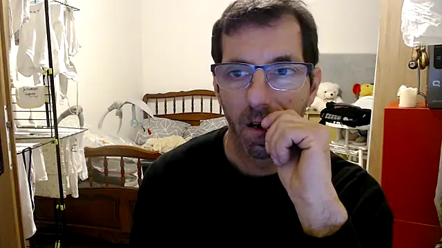 steph19x5 online show from 12-30-24, 03:57