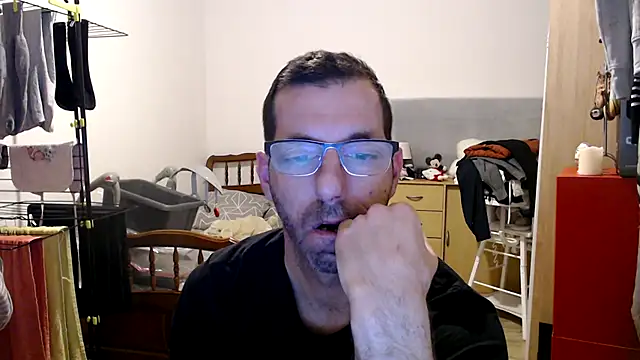 steph19x5 online show from 01-01-25, 12:44