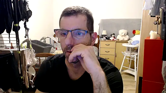 steph19x5 online show from 01-01-25, 08:15