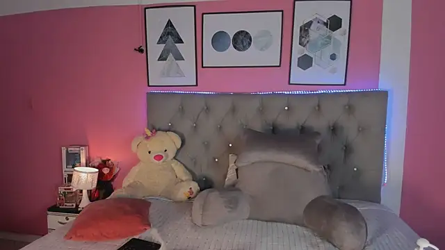 LEXA MURPHY online show from 10-22-25, 02:45