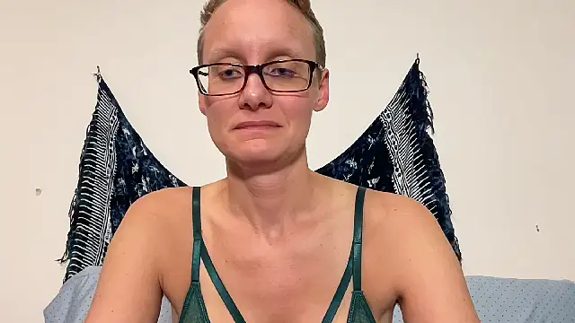 LeahWilde online show from 01-03-25, 01:59