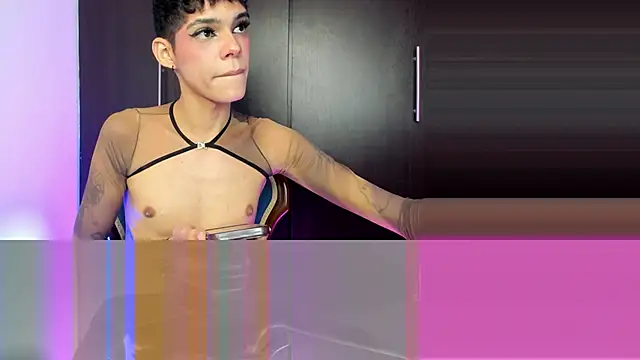 Varya Ferreira online show from 11-14-25, 01:48