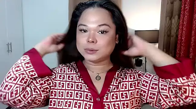 Snapshot of Mistress_DOMnicaaxx chatting on 03-04-25, 05:53 Mistress DOMnicaaxx online show from 03-04-25, 05:53