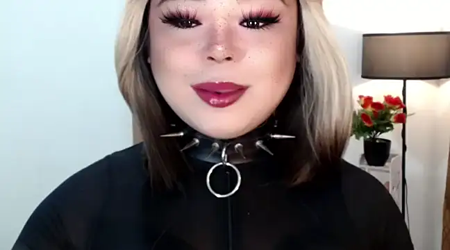 Snapshot of Mistress_DOMnicaaxx chatting on 03-06-25, 12:54 Mistress DOMnicaaxx online show from 03-06-25, 12:54