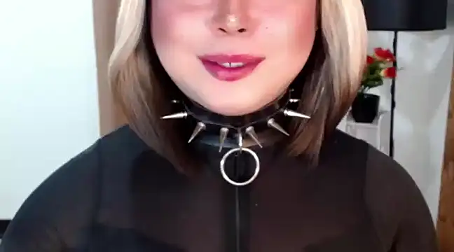 Snapshot of Mistress_DOMnicaaxx chatting on 03-08-25, 05:17 Mistress DOMnicaaxx online show from 03-08-25, 05:17