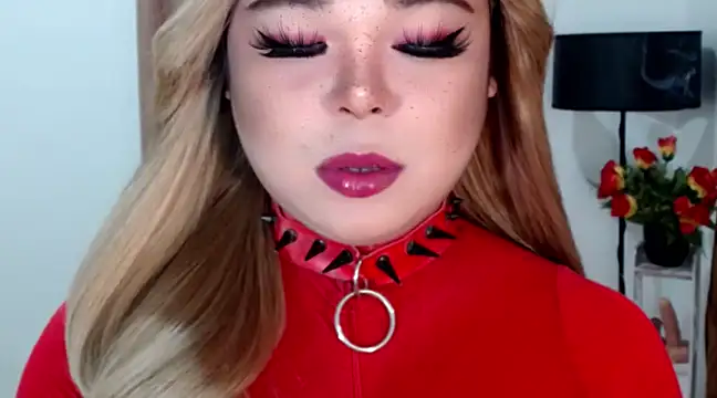 Snapshot of Mistress_DOMnicaaxx chatting on 03-16-25, 04:20 Mistress DOMnicaaxx online show from 03-16-25, 04:20