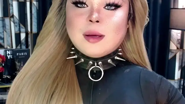 Snapshot of Mistress_DOMnicaaxx chatting on 11-09-25, 12:14 Mistress DOMnicaaxx online show from 11-09-25, 12:14