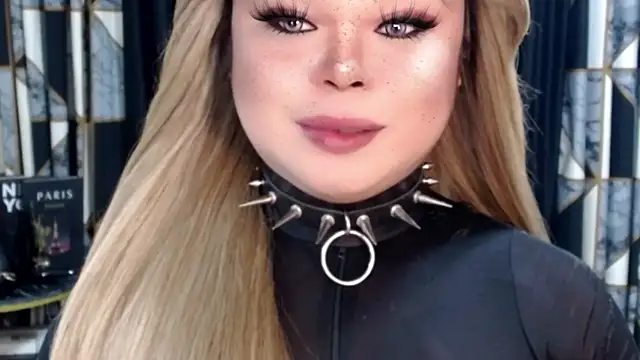 Snapshot of Mistress_DOMnicaaxx chatting on 11-16-25, 02:55 Mistress DOMnicaaxx online show from 11-16-25, 02:55