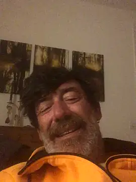 maxximere online show from 10-22-25, 11:48