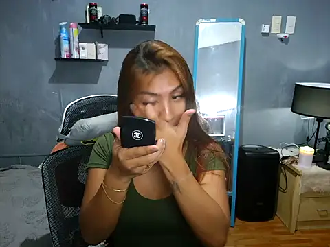 luxxy grand online show from 11-20-25, 06:07