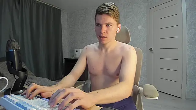 Bananas dick online show from 10-26-25, 07:03