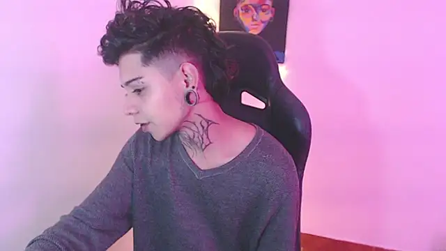 Snapshot of saad_man chatting on 12-31-24, 04:06 saad man online show from 12-31-24, 04:06