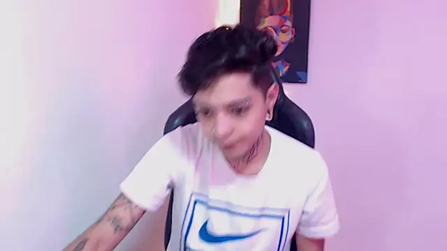 Snapshot of saad_man chatting on 01-09-25, 02:22 saad man online show from 01-09-25, 02:22