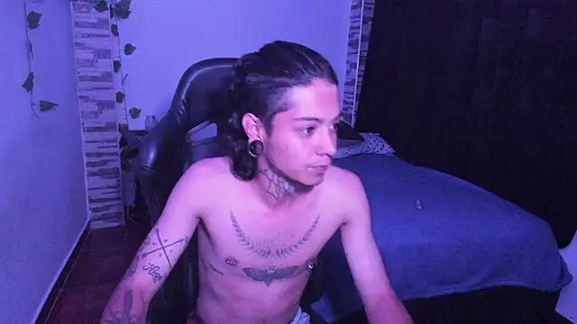 Snapshot of saad_man chatting on 09-16-25, 12:55 saad man online show from 09-16-25, 12:55