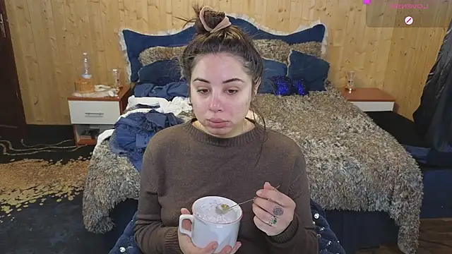 VanessaDoyle online show from 01-29-25, 01:58