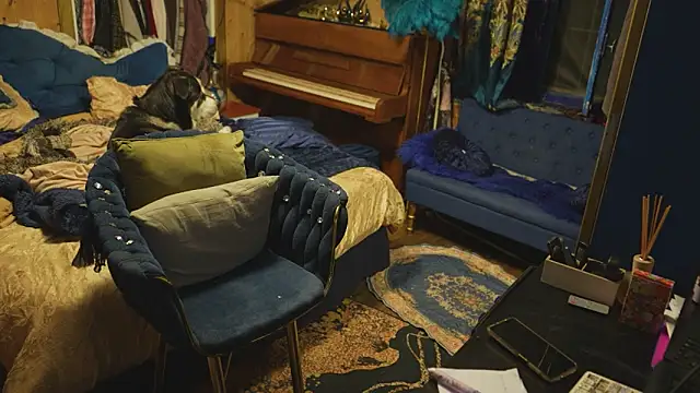 VanessaDoyle online show from 03-24-26, 04:39