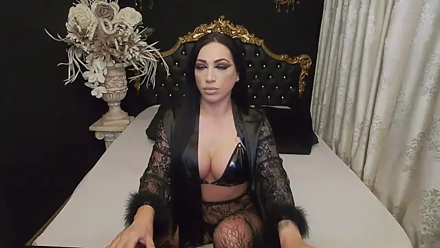 Snapshot of MichaelaDark chatting on 02-16-25, 05:04 MichaelaDark online show from 02-16-25, 05:04