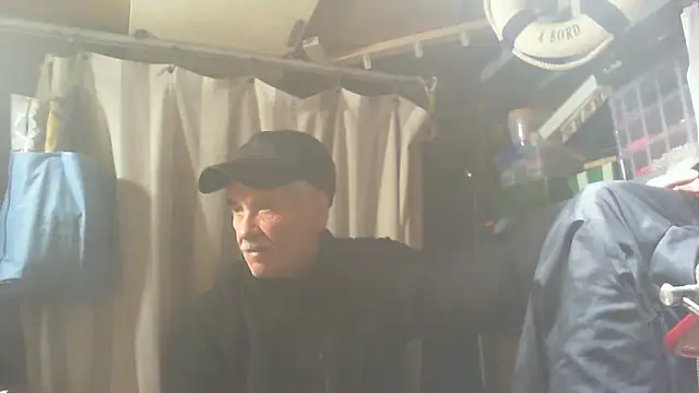 Snapshot of nonnomaturobisex chatting on 11-30-25, 11:25 nonnomaturobisex online show from 11-30-25, 11:25