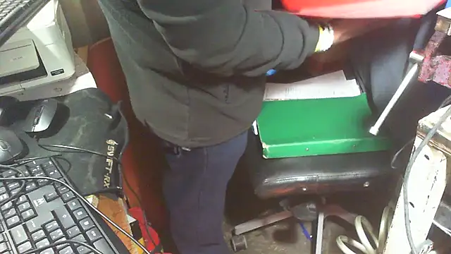 Snapshot of nonnomaturobisex chatting on 01-17-26, 11:26 nonnomaturobisex online show from 01-17-26, 11:26