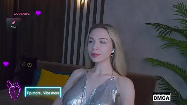 Holl1Would online show from 02-14-25, 03:33