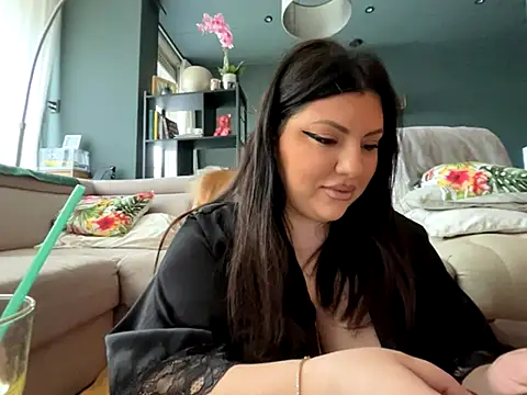 Snapshot of CurvyKimmy1 chatting on 11-03-25, 09:10 CurvyKimmy1 online show from 11-03-25, 09:10