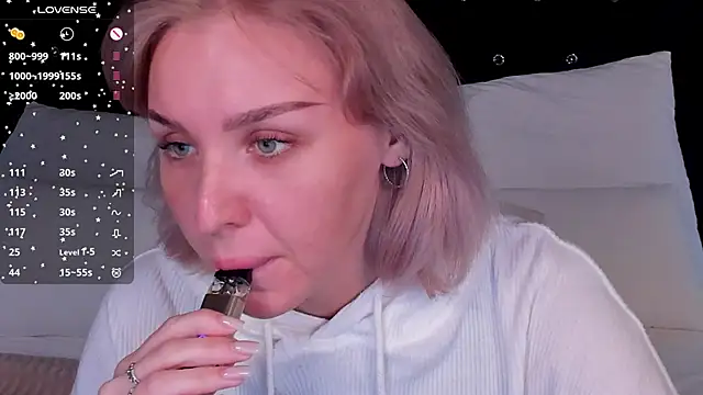 LianaFord online show from 09-28-25, 05:29