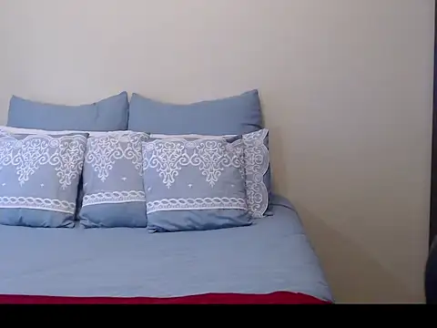 yummycherryxx online show from 11-04-25, 07:40