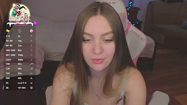 Snapshot of CyrilaPuff chatting on 12-24-24, 09:17 CyrilaPuff online show from 12-24-24, 09:17