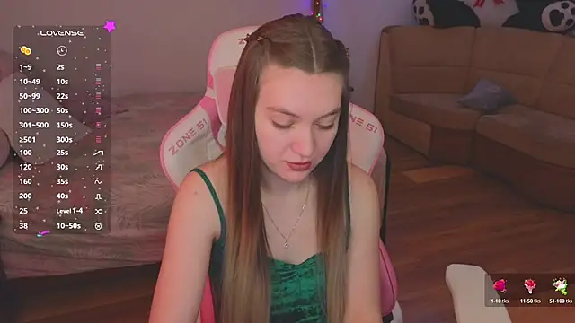 Snapshot of CyrilaPuff chatting on 01-10-25, 04:22 CyrilaPuff online show from 01-10-25, 04:22