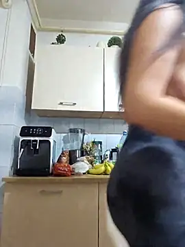 Snapshot of NathalieDream chatting on 10-14-25, 07:31 NathalieDream online show from 10-14-25, 07:31