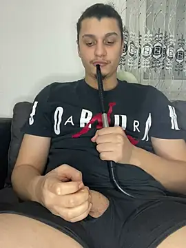 Enzoboy187 online show from 12-19-24, 04:13